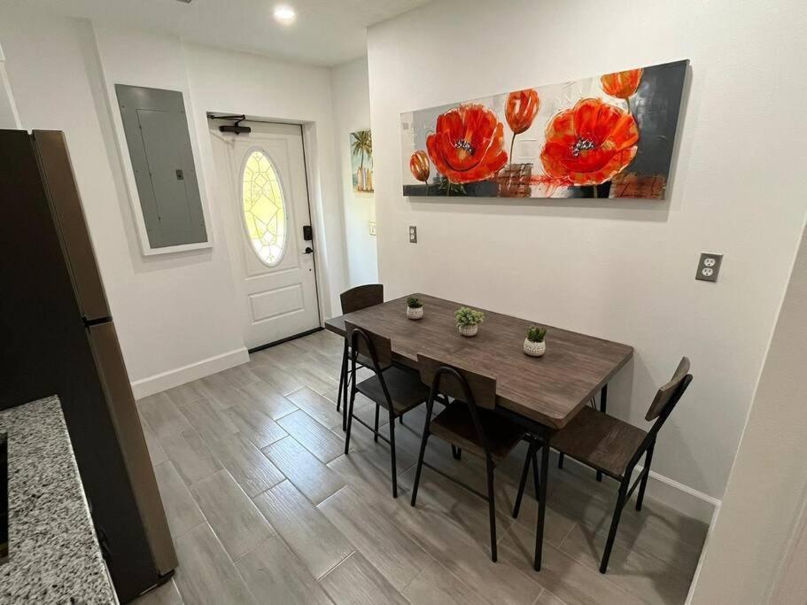 Port Saint Lucie A Little Piece Of Heaven- Peaceful Lake View Apartment- 1 Min From I95 And Turnpike Port St. Lucie Екстериор снимка